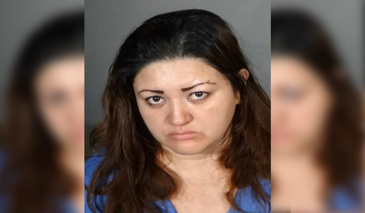 Véronica Aguilar, de 39 años de edad y madre del menor, se encuentra detenida con cargos de homicidio y abuso infantil en conexión a la muerte de Yónatan.