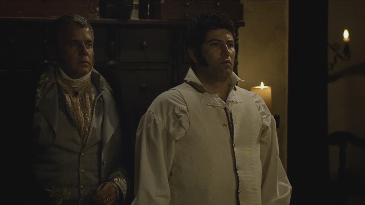 Epigmenio González es descubierto con la reserva de armas que tenía escondidas.