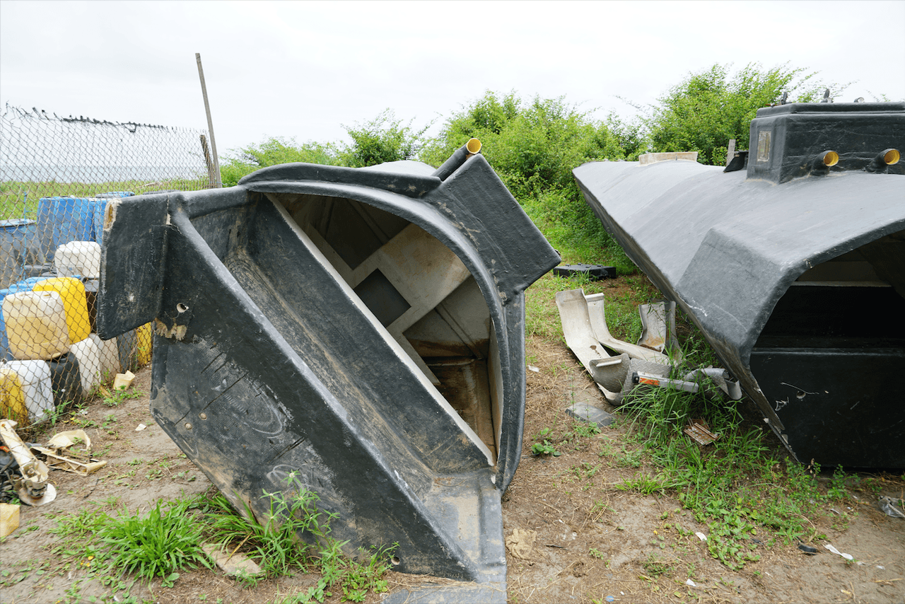 Los narcosubmarinos están construidos con fibra de vidrio y cada uno cuesta alrededor de un millón de dólares.