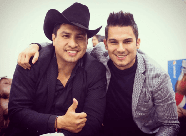 Con casi 10 años de carrera, el cantante ha tenido la oportunidad de viajar a México y conocer a los grandes intérpretes de su género.