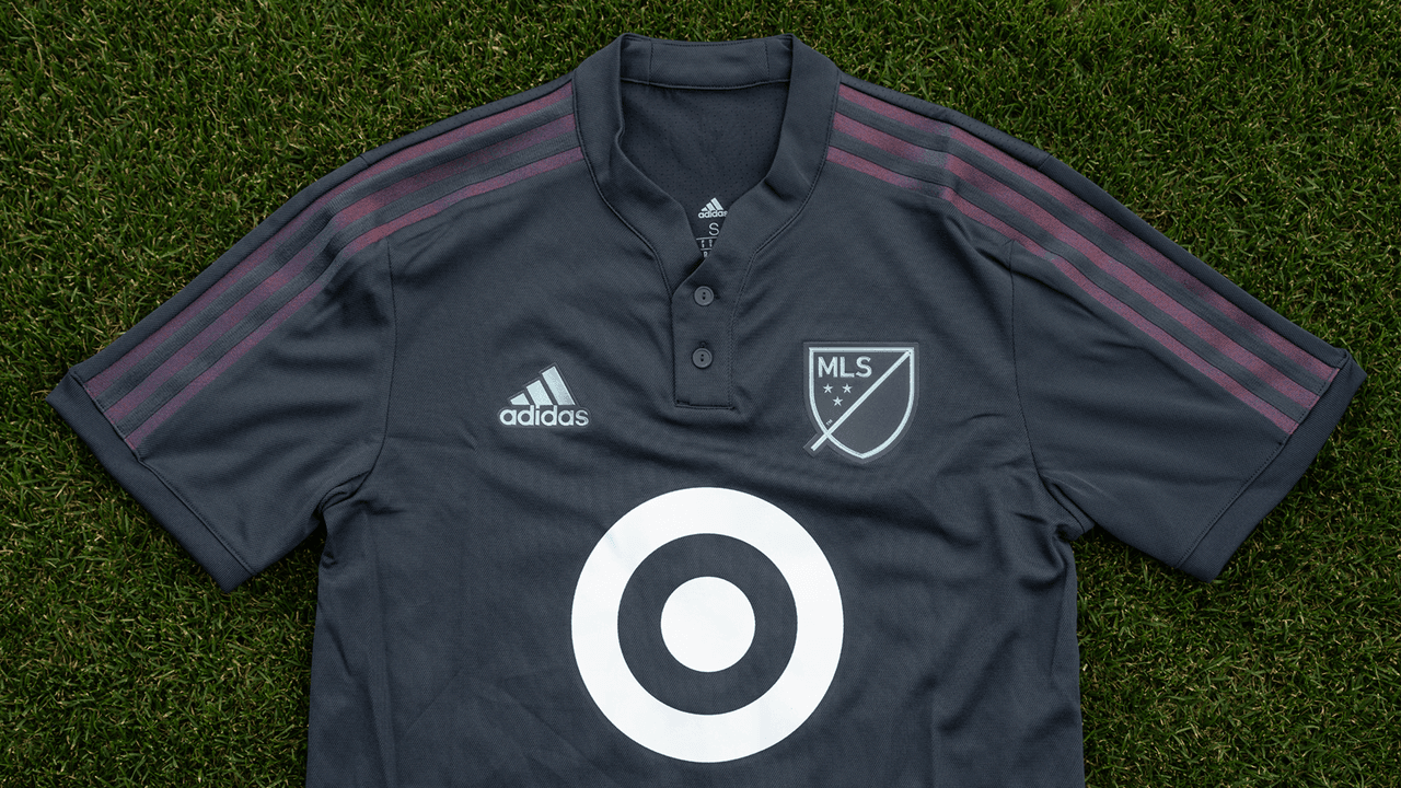 La Major League Soccer reveló el lunes a la camiseta que será usada por el equipo de la liga en el MLS All-Star Game de 2022, presentado por Target.
<br>