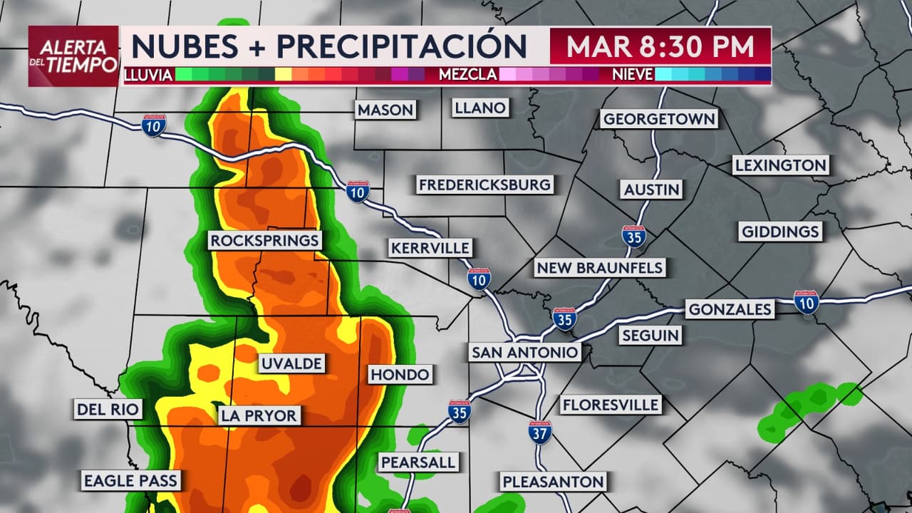La atención estará puesta en un frente frío acompañado de una línea de tormentas que podría llegar tan temprano como las 7:00 pm.
<br>
<br>Además, monitoreamos tormentas desarrollándose al oeste, asociadas a una línea seca.