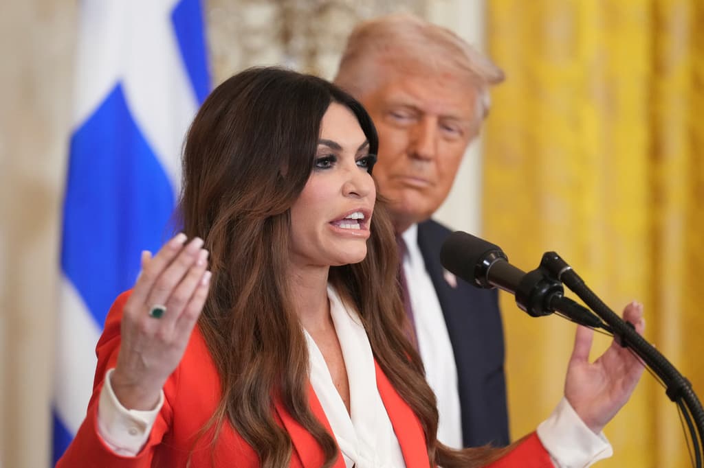 Kimberly Guilfoyle, la embajadora de EEUU en Grecia, dimite tras las acusaciones de conducta inapropiada