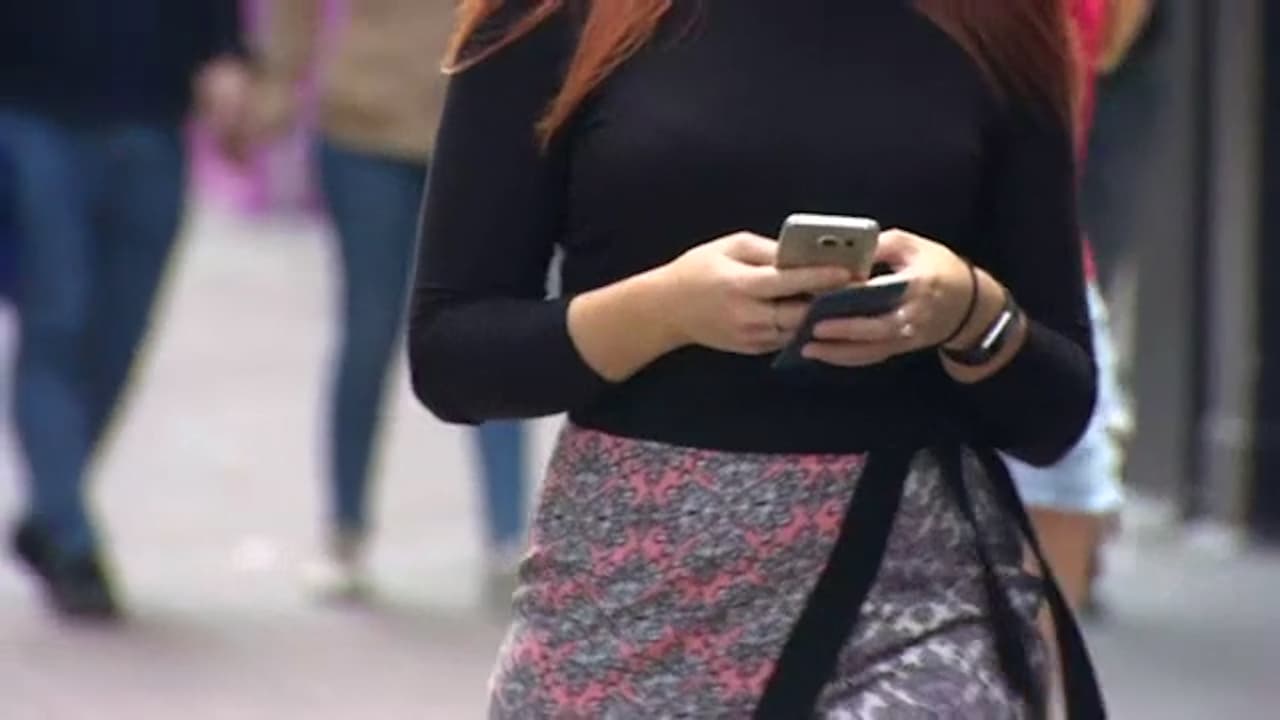 Este sistema de engaño se le conoce como ‘catfishing’, el cual, además, le permitió conocer información privada de la menor.