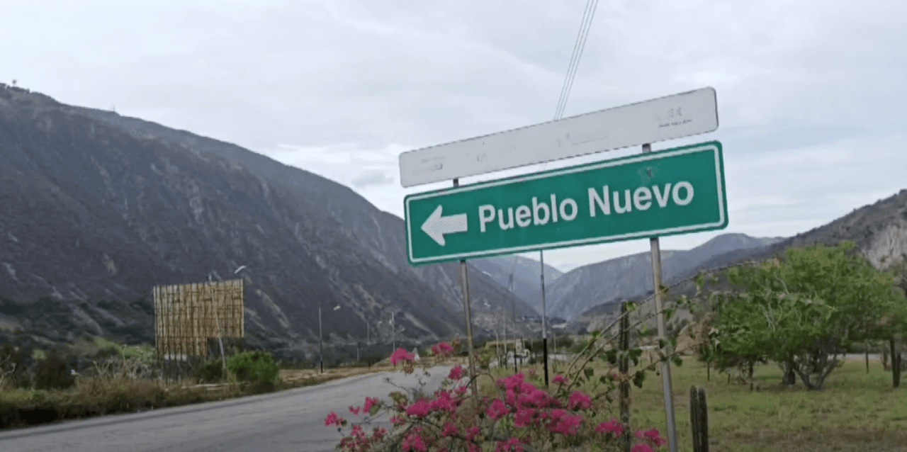 En la aldea La Quebrada de Pueblo Nuevo del Sur, en el estado de Mérida, en Venezuela, familiares lloran la pérdida del más pequeño de la familia.