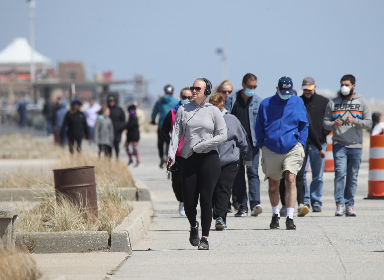 Domingo 19 de abril en Jones Beach, Nueva York, en plena pandemia.