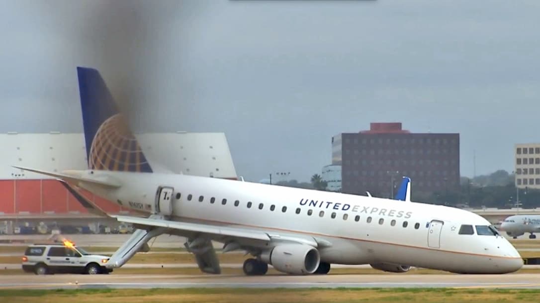 Investigan el incidente que obligó a un vuelo de United a aterrizar de emergencia en San Antonio, Texas