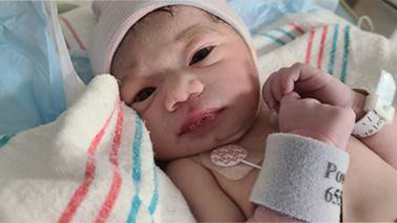 Claire Vy Kazantsev nació a las 12:09am en el hospital Memorial Hermann de Sugar Land.