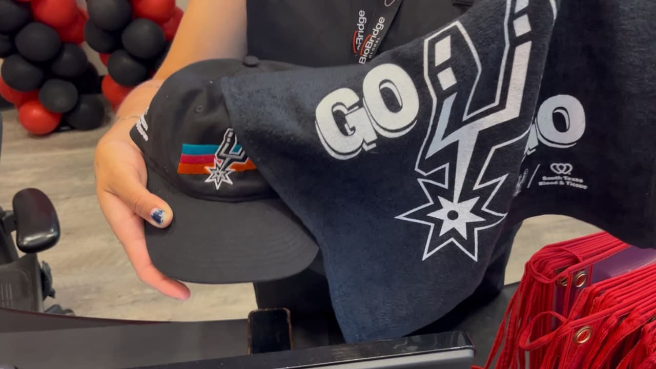 Aficionados de los Spurs pueden obtener artículos exclusivos de las Finales al donar sangre en San Antonio
