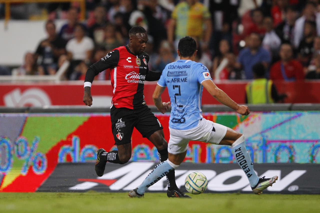 Atlas le remonta a Querétaro para vencerlo 3-1 con goles de Luis Reyes, Ozziel Herrera y Julián Quiñones en la Jornada 7.