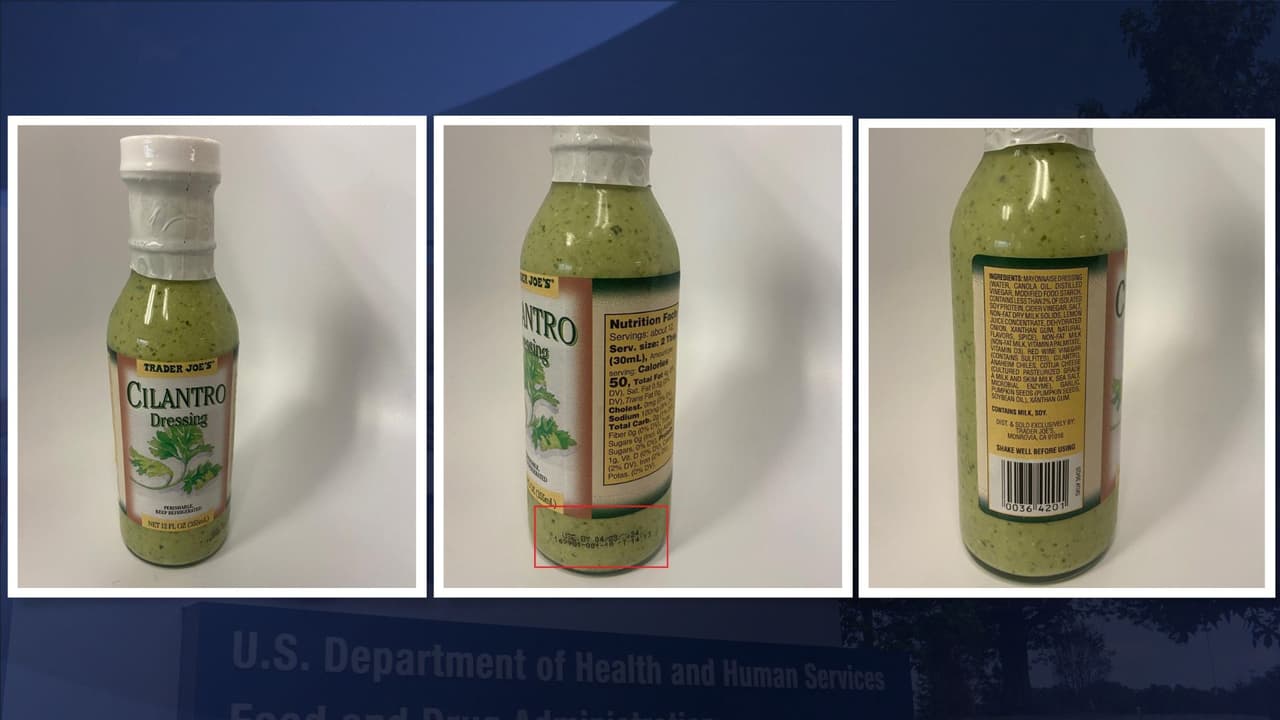 Las salsas o aderezos que vienen en botella, ya sea individual o en kit, como es la salsa de cilantro Traders Joes, están elaboradas con un queso que produce Rizo-Lopez Food y para evitar que las personas de Illinois se puedan enfermar, sacaron todas las botellas de las tiendas.