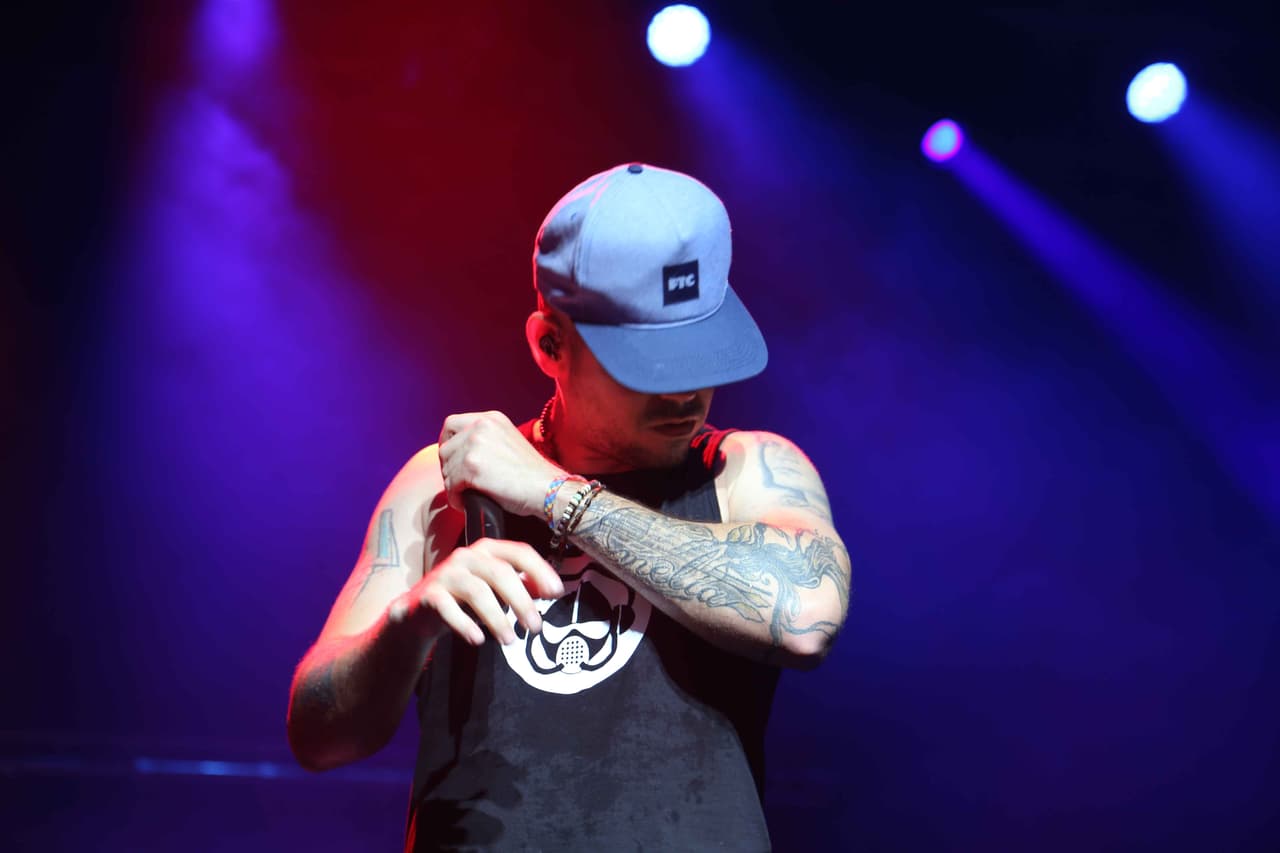 Residente cantó temas de su primer disco solista, 'Residente', así como canciones de Calle 13.