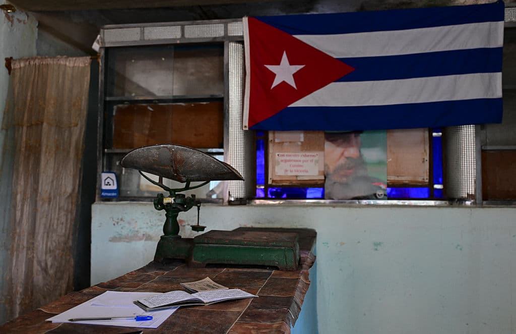 Cuba autoriza a particulares importar mercancías comerciales y cobrará los aranceles en dólares