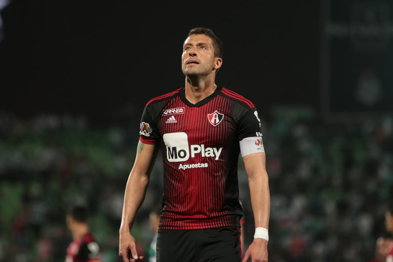 <b>4.- Atlas </b>(4 jugadores)
<br>Hugo Nervo, Germán Conti, Luciano Acosta y Javier Correa