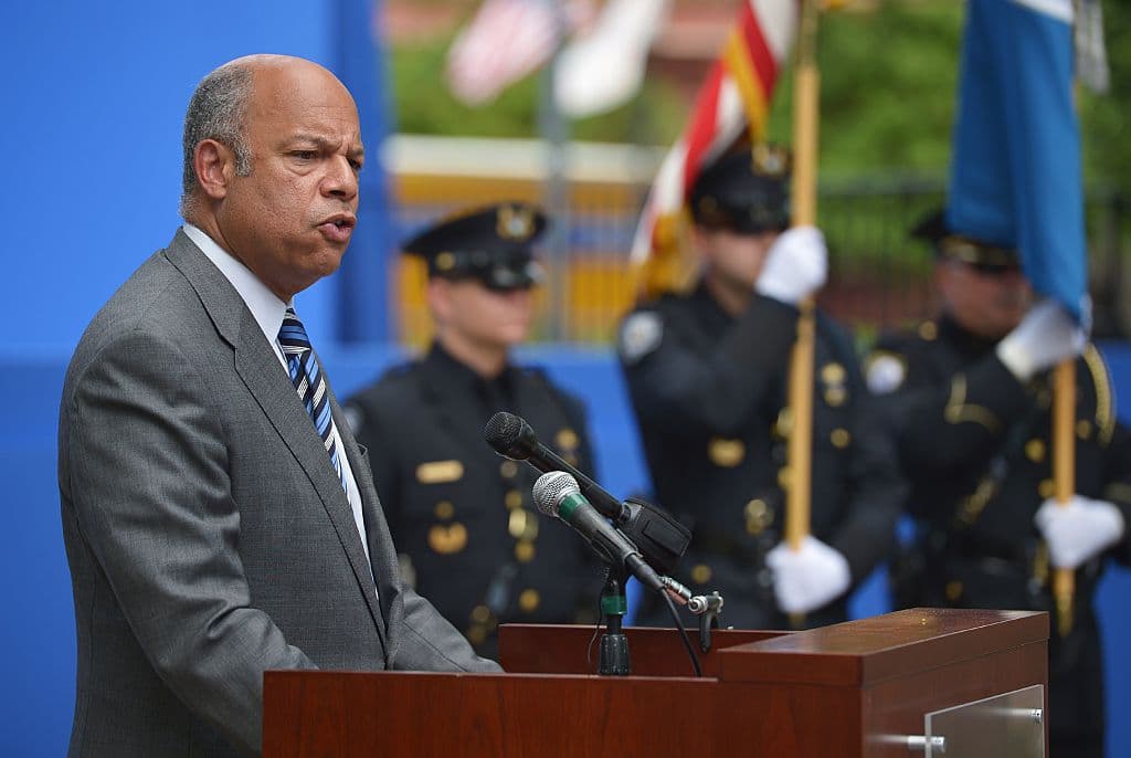 Jeh Johnson confesó que en el pasado tuvo malos momentos en su relación con la policía