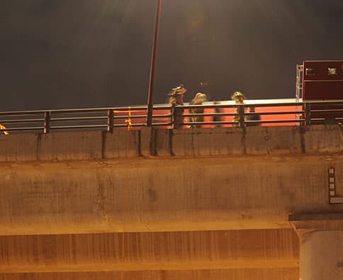 Dan formal prisión al homicida de hombre que fue colgado en puente de la Ciudad de México