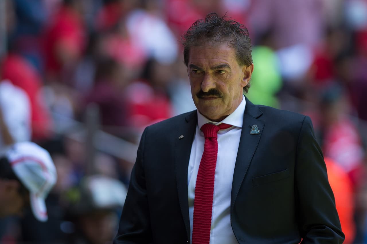 Tras un final triste y muy anticipado con los Diablos Rojos de Toluca, La Volpe dice adiós a la dirección técnica; esperaremos su siguiente movimiento dentro del futbol.