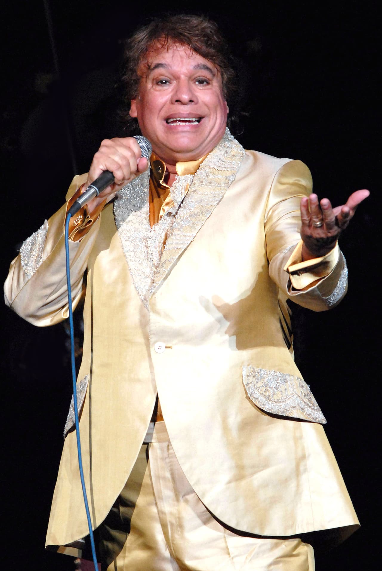 El legendario cantautor Juan Gabriel falleció el 27 de septiembre de 2016 a causa de un infarto al corazón. Dos días antes, el 'Divo de Juárez' había dado un concierto en Los Ángeles, sin mostrarse mal de su salud.