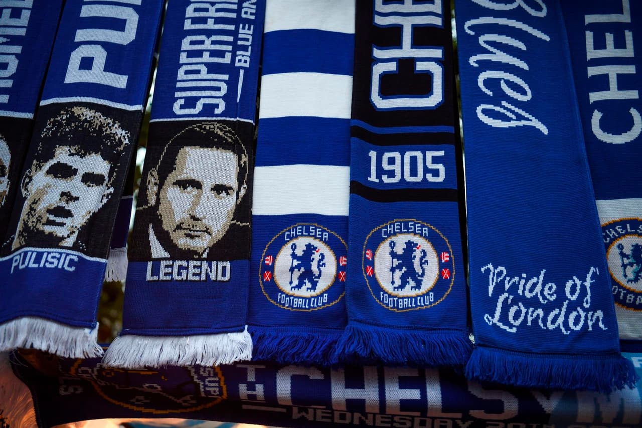 Chelsea, sin piedad, golea al Malmö 4-0 en Stamford Bridge, durante la Jornada 3 en la UEFA Champions League. Andreas Christensen abrió el marcador al minuto 4', seguido de un doblete por parte de Jorge Luis Frello, ambos como cobro de penaltis y el último de Kai Havertz al 48', quedando segundos del Grupo H.