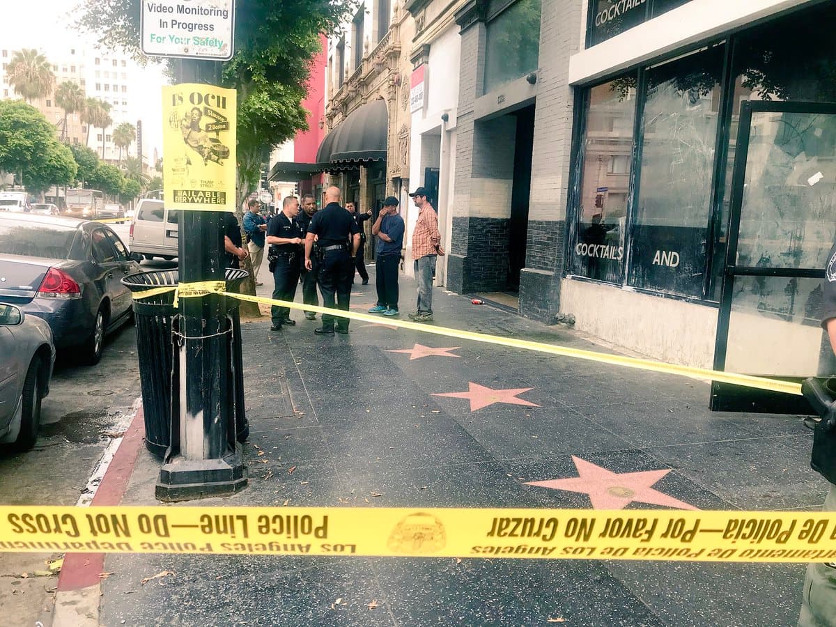 Arrestan a 59 personas en un edificio abandonado en Hollywood en el que vendían drogas y armas