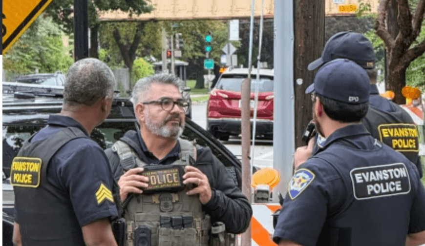 ICE intenta arrestar a un ciudadano estadounidense de Illinois y lo deja herido