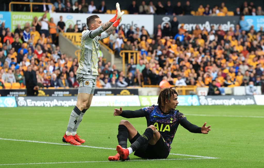 Wolverhampton cae en casa y por la mínima ante Tottenham durante la segunda fecha de la Premier League. El único tanto de la tarde fue por parte de Dele Allí al minuto 9' tras convertir un penalti. El mexicano, Raúl Jiménez, jugó durante los 90 minutos del encuentro.
