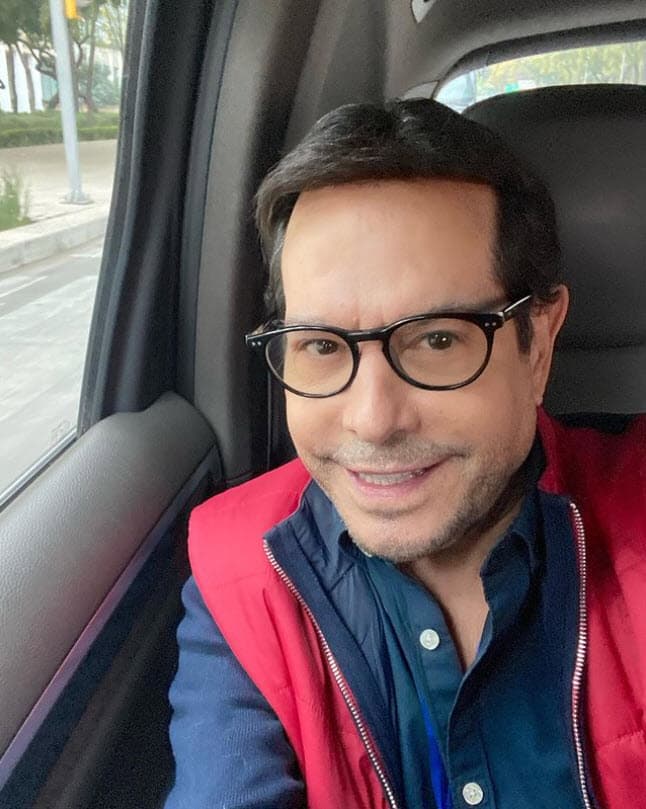 Lamentó que sean sus compatriotas quienes lo criticaron: "Lo más triste es que seamos lo mexicanos los que nos tiramos tanto, ¿cuánta gente está esperando vacuna?, eso es todo lo que dije, no estoy criticando al gobierno ni estoy criticando a nadie".
<br>