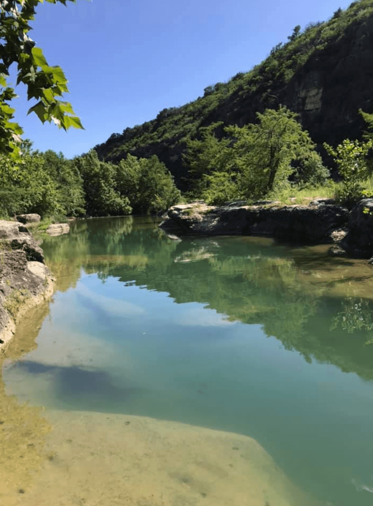 Desde el 1957, Paradise Canyon ofrece un pedazo de cielo en el Río Medina