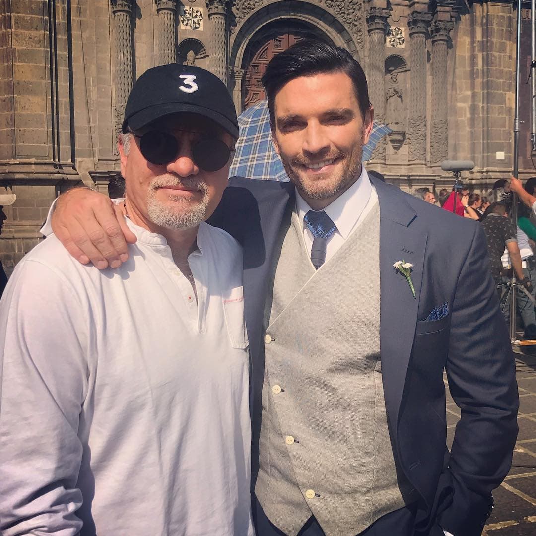 Aquí José Alberto 'Güero' Castro junto a Gil. El melodrama podría estrenarse en el primer semestre del 2018, según los reportes de la producción.