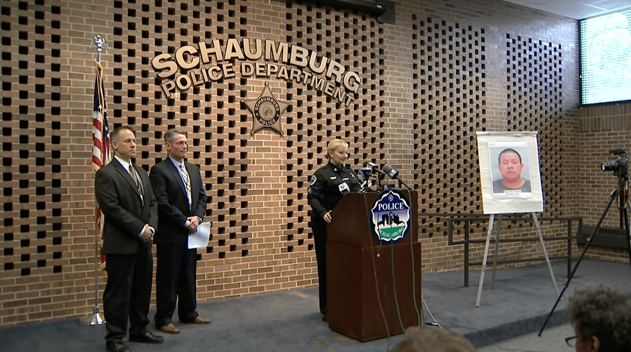 <a href="https://www.univision.com/local/chicago-wgbo/acusan-a-un-vecino-del-abuso-y-asesinato-de-la-mujer-encontrada-estrangulada-en-el-noroeste-de-chicago">Bulmaro fue detenido en abril de 2017 en Florida</a> por cargos de asesinato en primer grado, ataque sexual agravado e invasión de hogar. El ahora sentenciado de por vida, huyó al Estado en el suroeste, luego de que Trasher fuera asesinada.