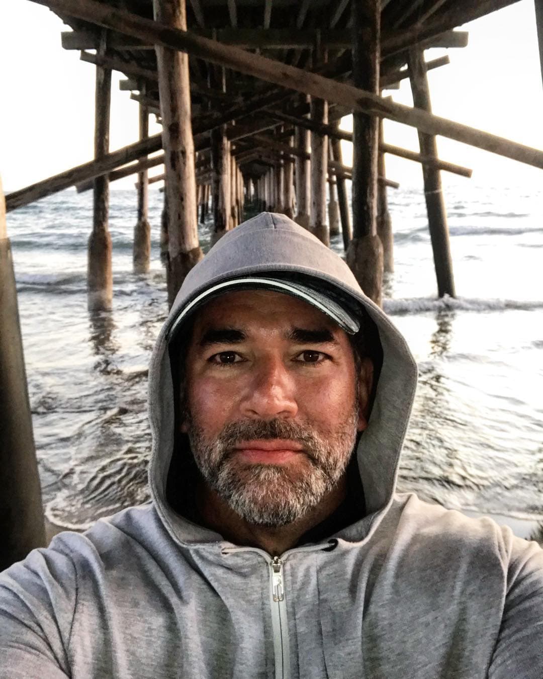 Sin embargo, no es un secreto que el actor estuvo muchos años sumergido a la oscuridad y entregado al alcoholismo, que también le causó otros problemas.