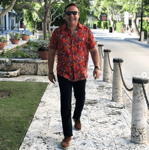 <b>Javier Romero</b>:
<br>El locutor de El Desayuno estuvo en Palm Beach, y quedó sorprendido de que todos los negocios cierran a las 5:30 p.m., en diferencia a Miami, no sucede así.