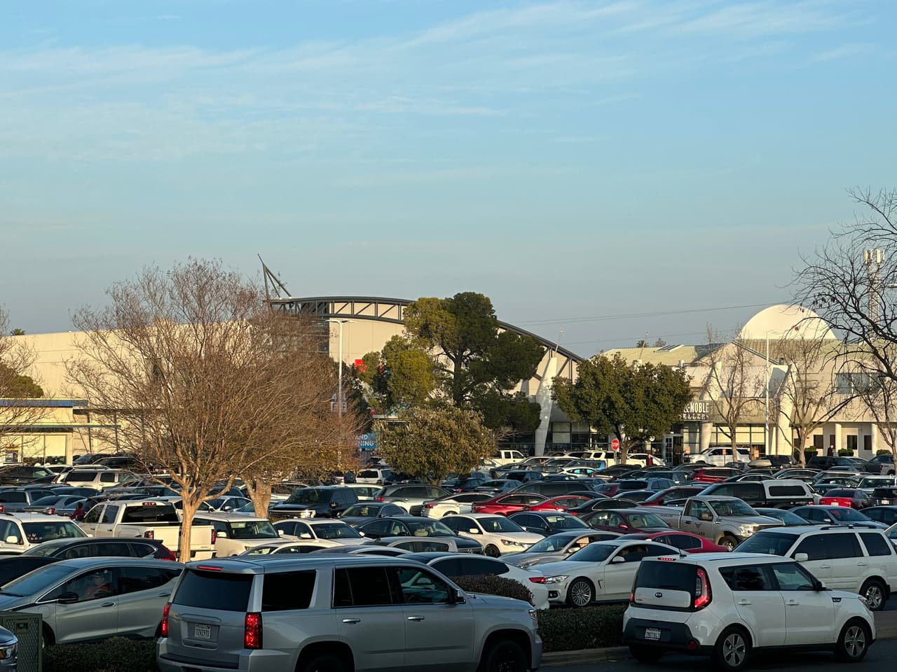 Congestionamientos y largas filas en Sacramento