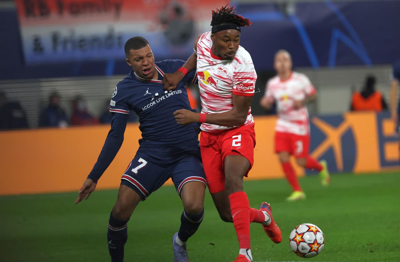 Paris Saint Germain empata ante el RB Leipzig con marcador 2-2, con doblete de Georginio Wijnaldum (21’, 39’) a favor de la visita. Las otras dos anotaciones fueron deChristopher Nkunku(8') yDominik Szoboszlai (90'+2'), durante la fase de grupos en la UEFA Champions League.