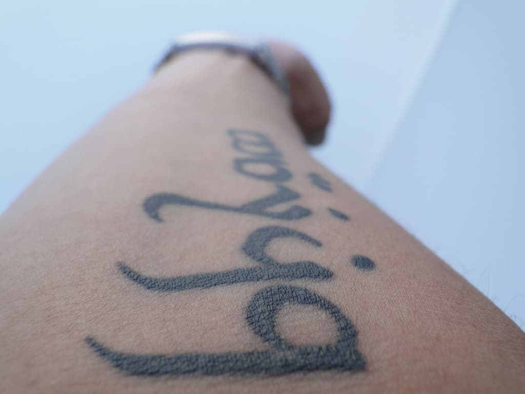 Abecedario élfico para tatuajes