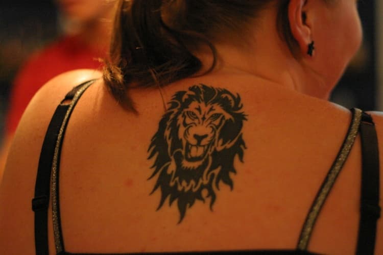 Tatuajes de leones tribales