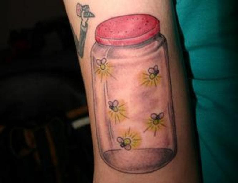 Tatuajes de luciérnagas: diseños y significado