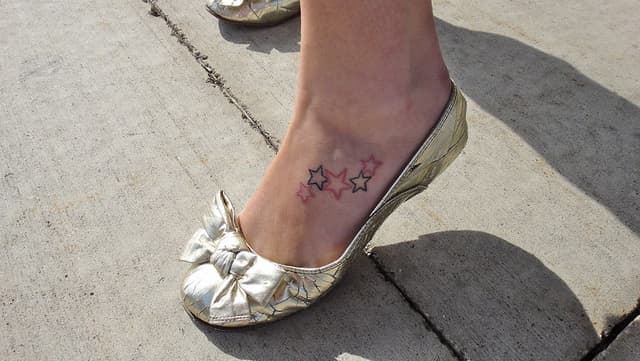Tatuajes de estrellas en los pies