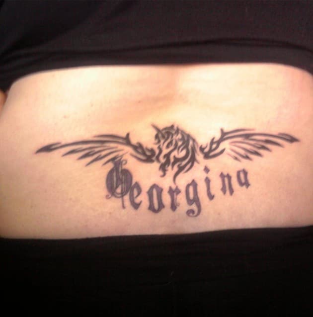 Tatuaje tribal de nombre, enviado por Georgina