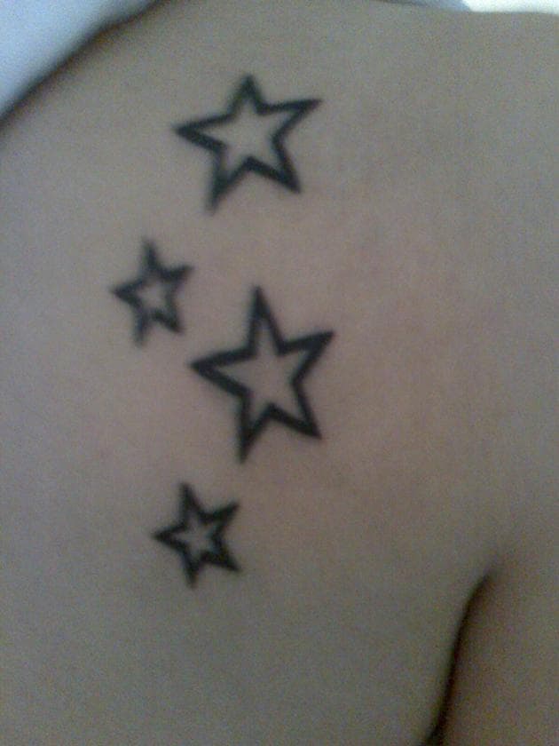 Tatuaje de Estrellas, enviado por Dalma