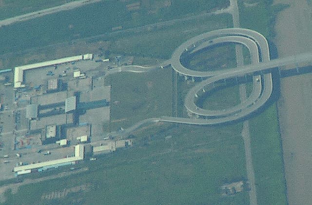 5 cosas extrañas que puedes encontrar en algunas fronteras