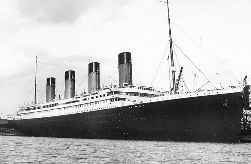 7 historias muy poco heroicas de gente que se salvó en el hundimiento del Titanic