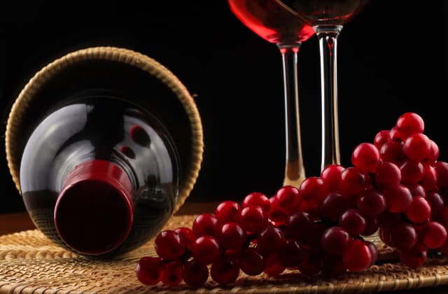 La ciencia responde: ¿Por qué el vino añejo sabe mejor?