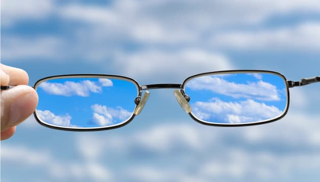 ¿Qué pasa con nuestros ojos cuando tenemos miopía?