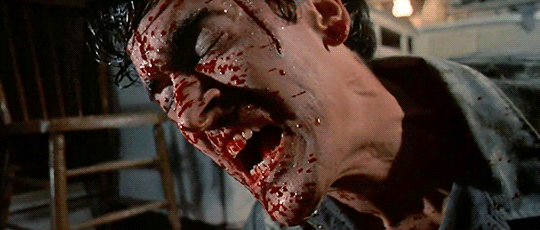 Los momentos más sangrientos y desagradables de la franquicia The Evil Dead