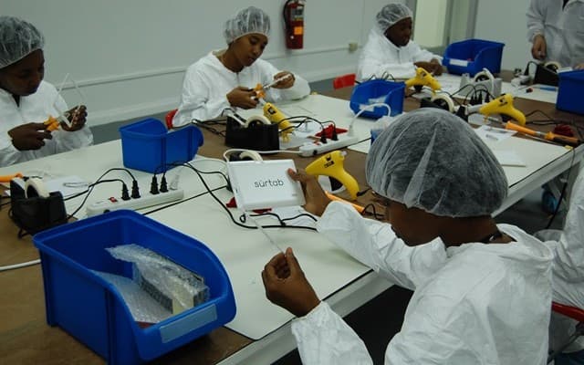 Características de la Surtab 7, la primer tablet hecha en Haití