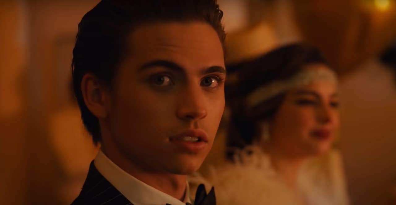 Actores de 'Él es así' que también aparecieron en la película original de 1999 y nadie lo notó