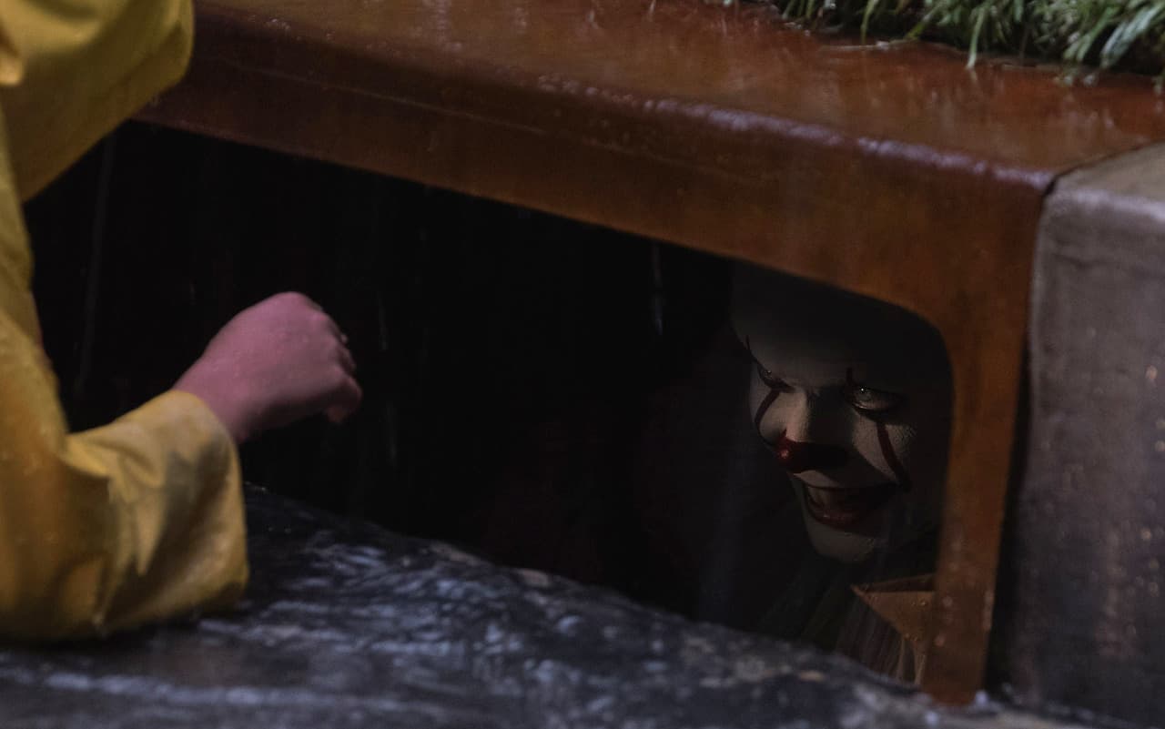It: Pennywise continúa sembrando el miedo en las alcantarillas en este último teaser
