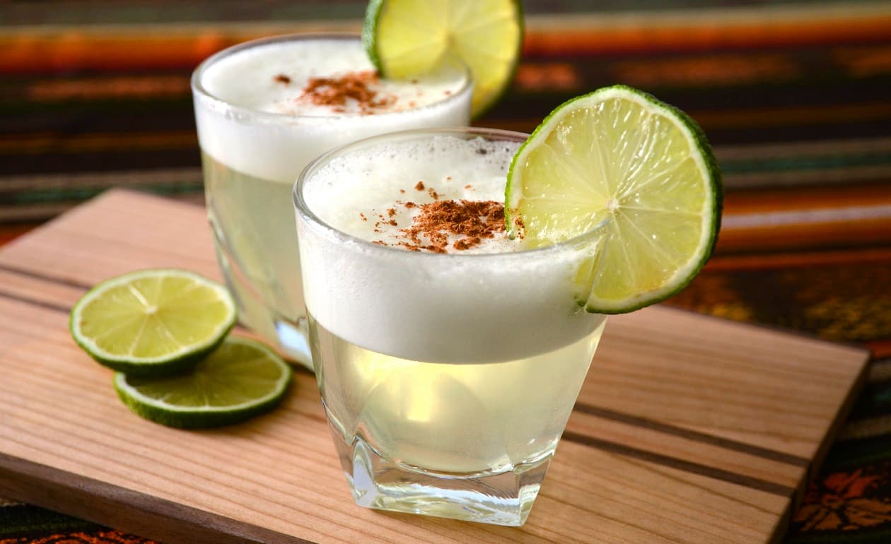 Fotos de cócteles de frutas decorados