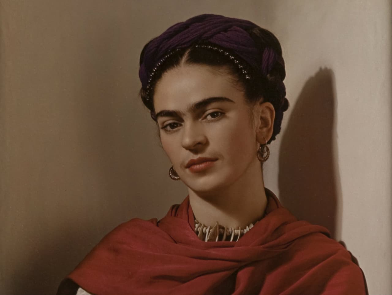 6 famosas que admiraban a Frida Kahlo: fue su musa en películas y discos